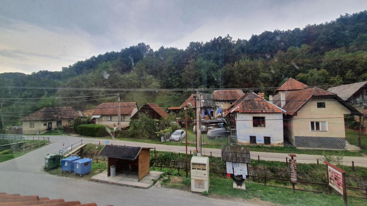 Penzion Pri Studnicke Omastina Exterior foto